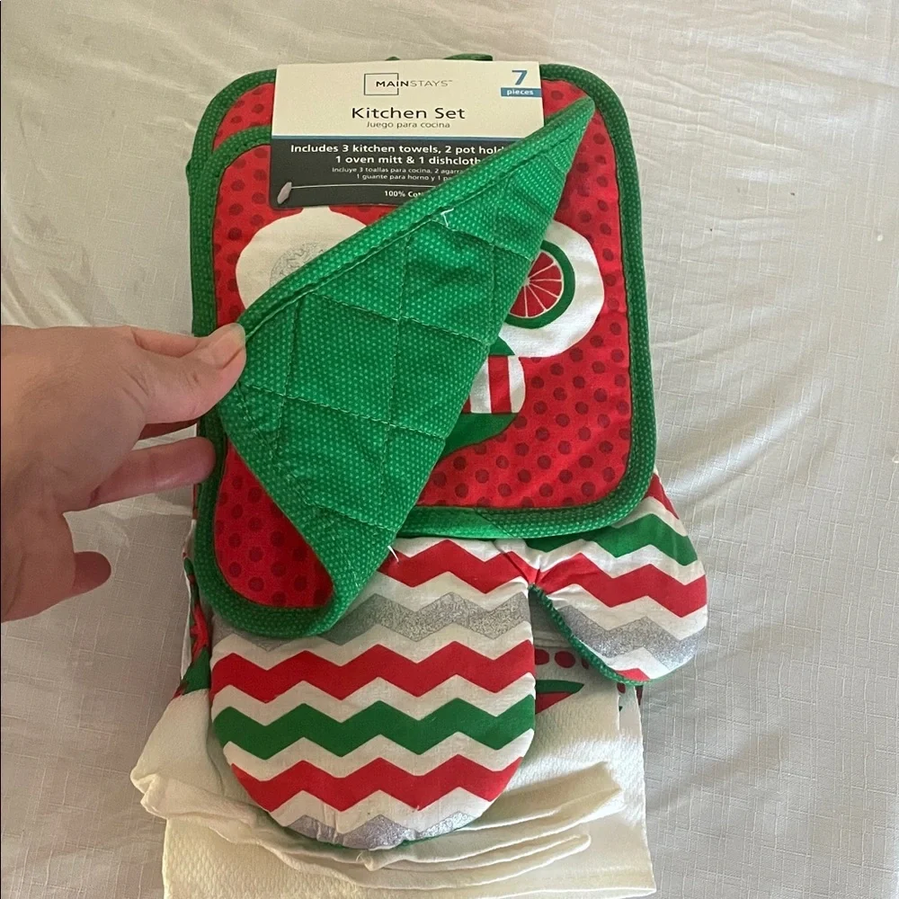 Mainstays Holiday Kitchen Set with Red and Green Accents